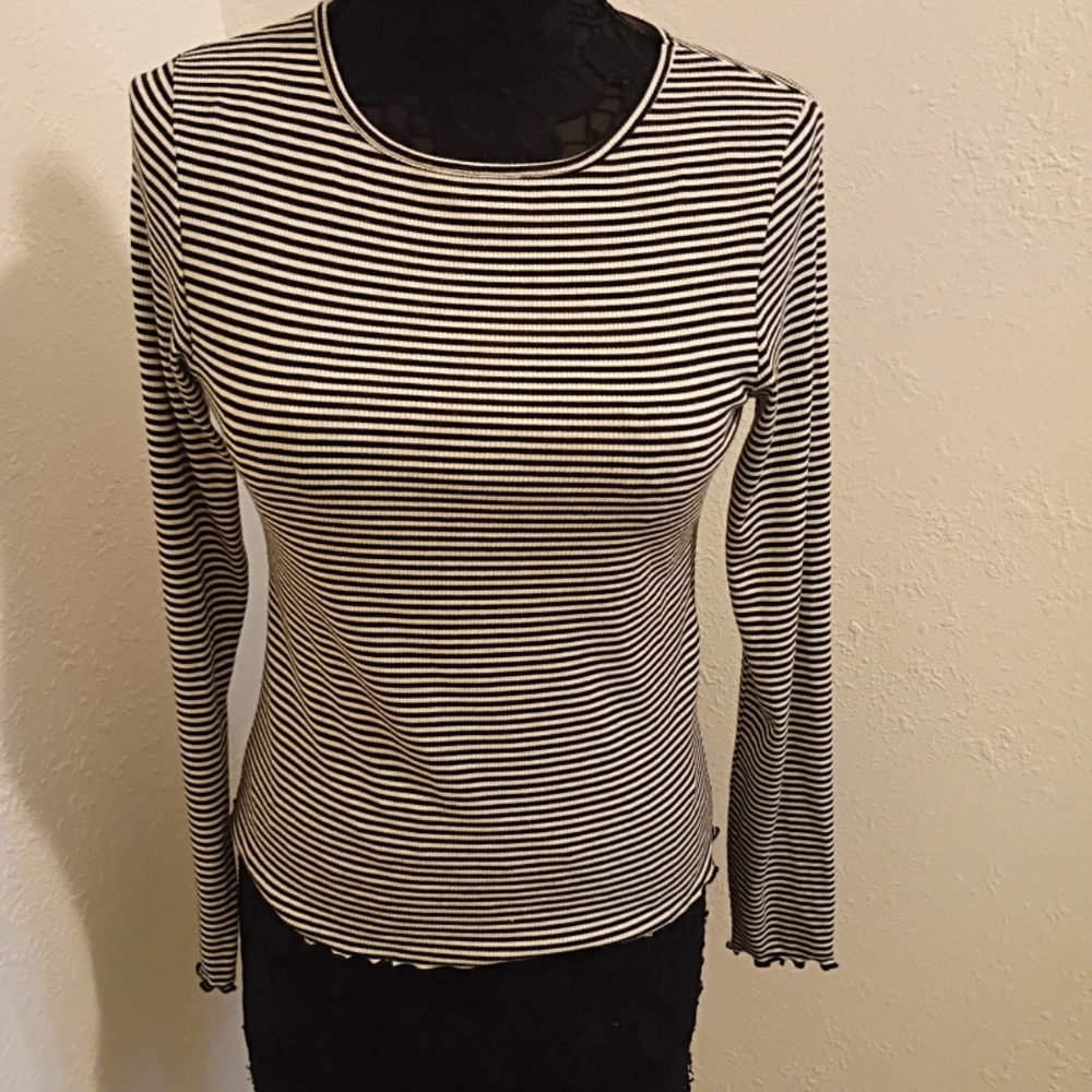 New Look Monochrome Striped Long Sleeve Top